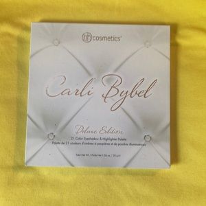 Carli bybel eyeshadow palette deluxe edition